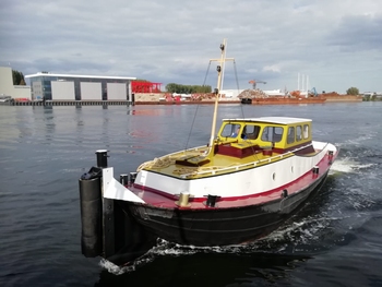 Huren van 20 tons sleepboot met schipper