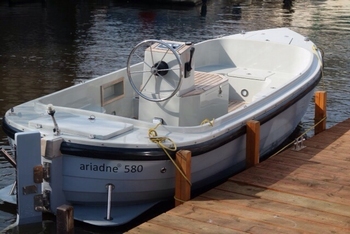 Ariadne 580 sloep